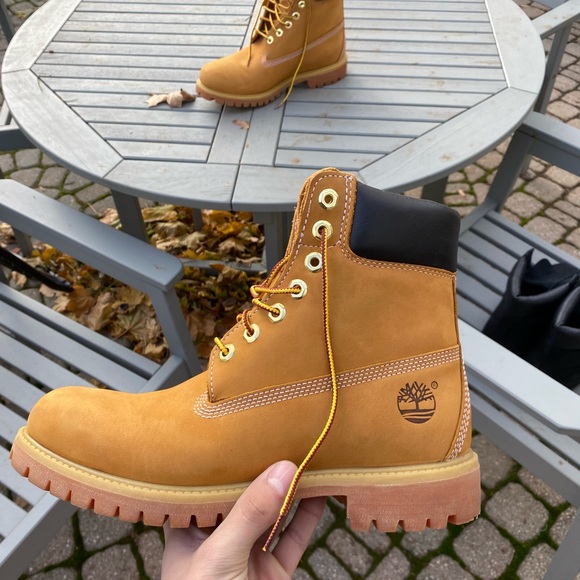 Wheat colour timberland boots mens size 8 - Picture 5 of 9